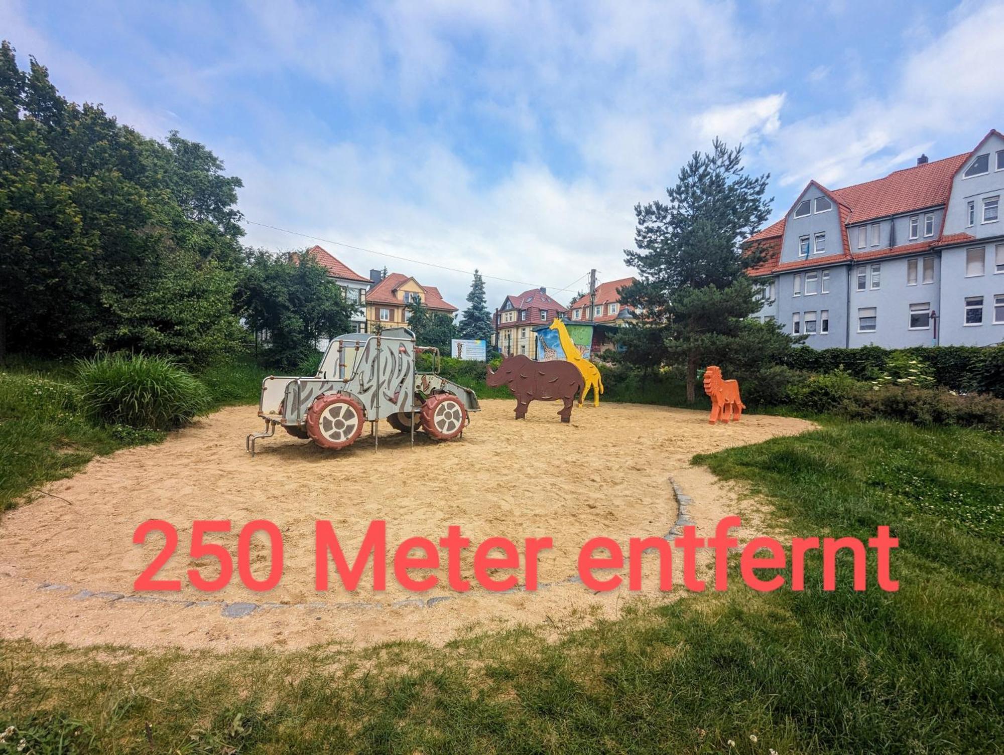 Fewo Urban Gotha - Apartment Orangerie - Am Schlosspark- Parken An Der Der Tuer- Barrierefrei, 900 Meter Zum Bahnhof - Wallbox Exterior foto